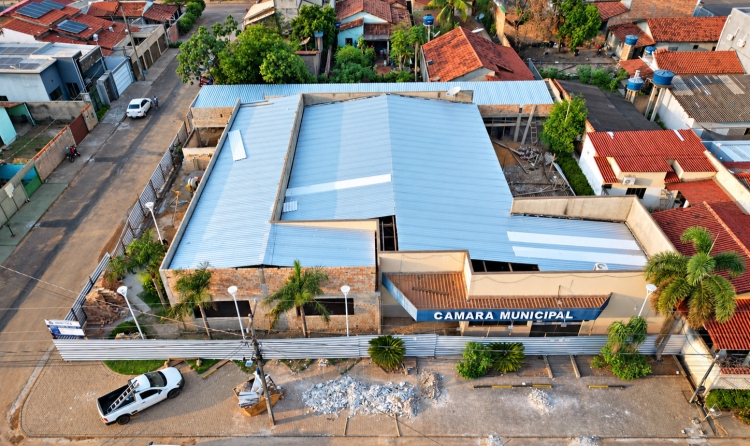 Obra de reforma e amplia&ccedil;&atilde;o da C&acirc;mara Municipal chega a 60% de conclus&atilde;o